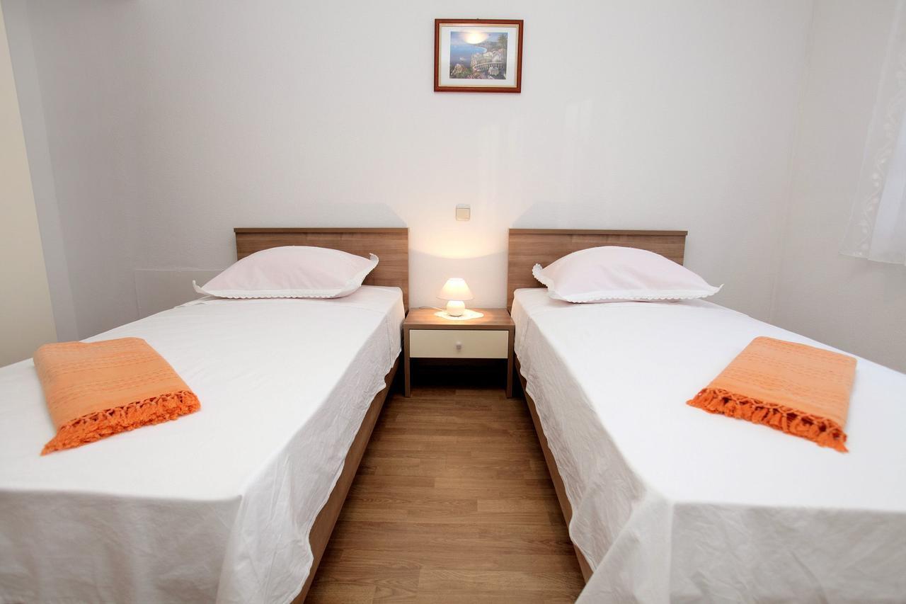 Apartments Iva Трогир Экстерьер фото