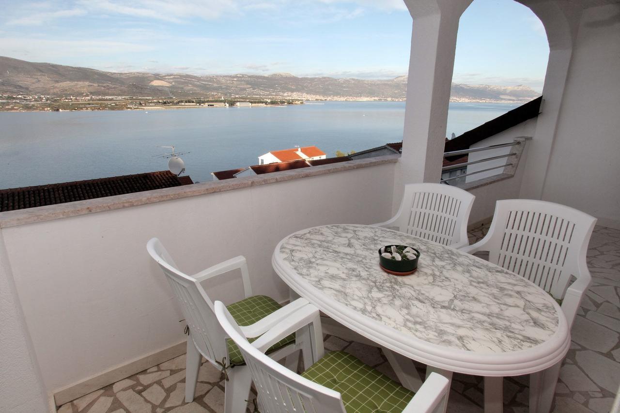 Apartments Iva Трогир Экстерьер фото