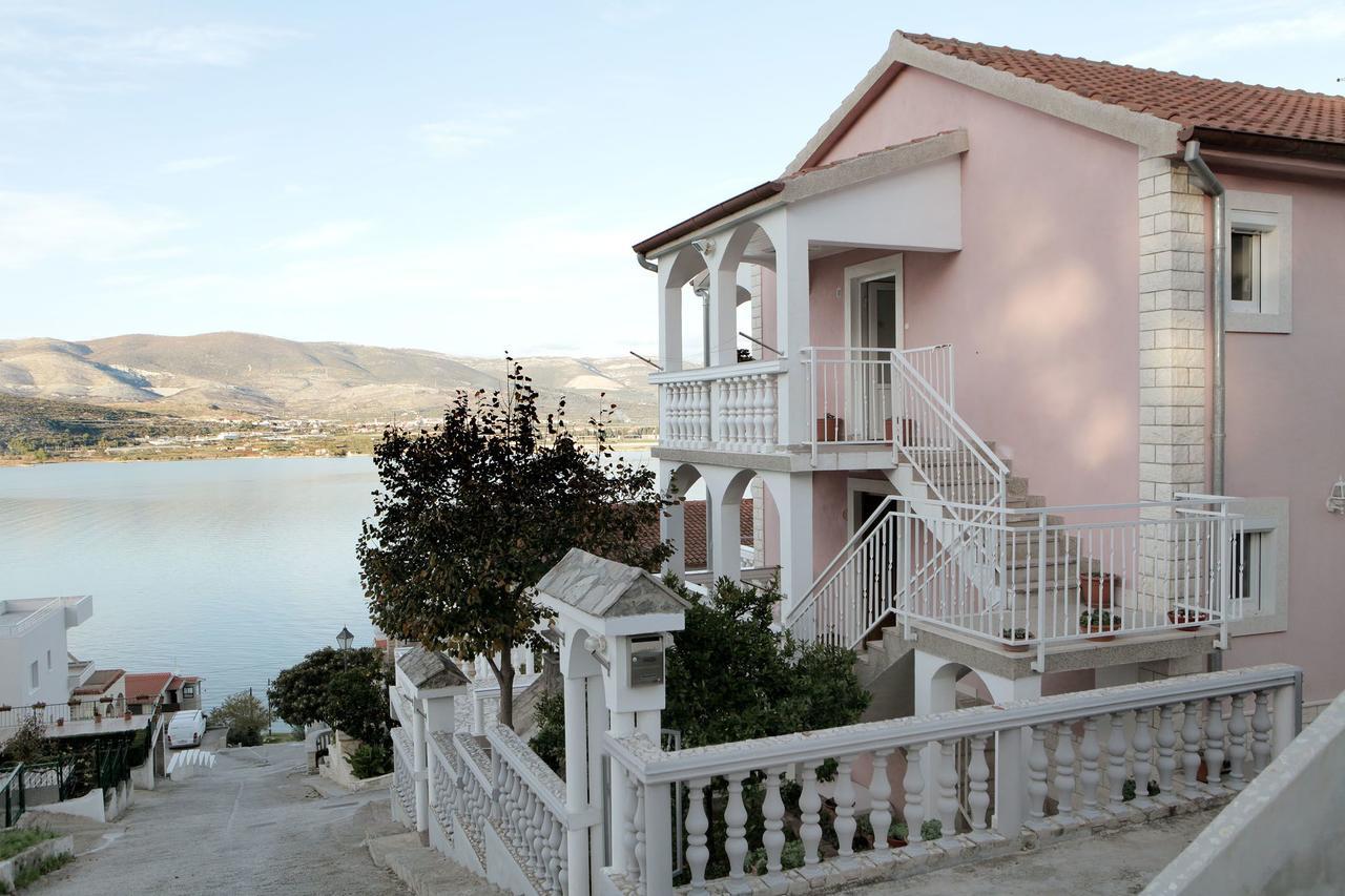 Apartments Iva Трогир Экстерьер фото