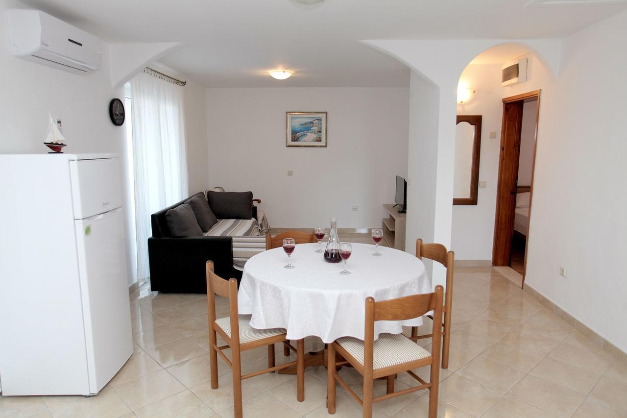 Apartments Iva Трогир Экстерьер фото